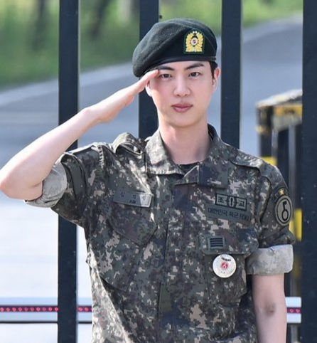 اختبار جين Bts ستان ؟ : 15 سؤال حول جين في اختبار جين Bts