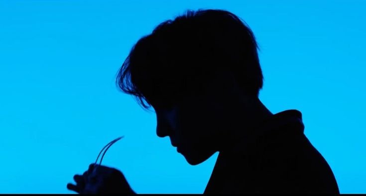 اختبار bts للارمي 2022 هل يمكنك ان تخمن عضو Bts من هذه التلميحات

