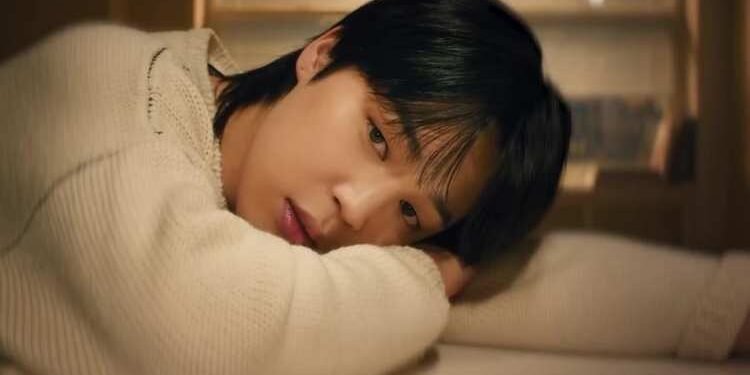 شاهد جيمين يرقص Like Crazy في أول ظهور منفرد رسمي