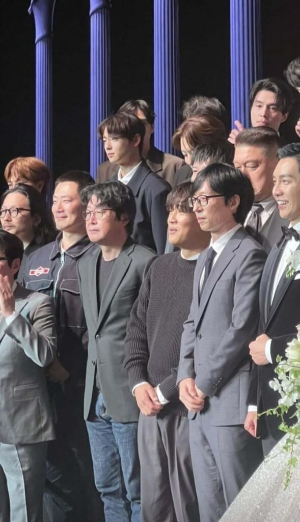 دخل الممثل لي سونغ جي القفص الذهبي رسميا , اليكم صور لحفلة زفافه و الحضور