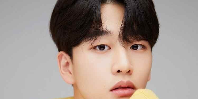 كيم يون وو تقرير : الطول , العمر , مسلسلات