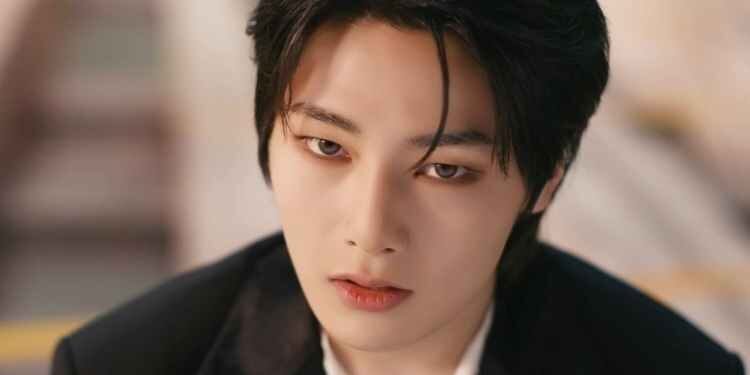 توقف انشطة ايان عضو ستراي كيدز مع الفرقة لاسباب صحية