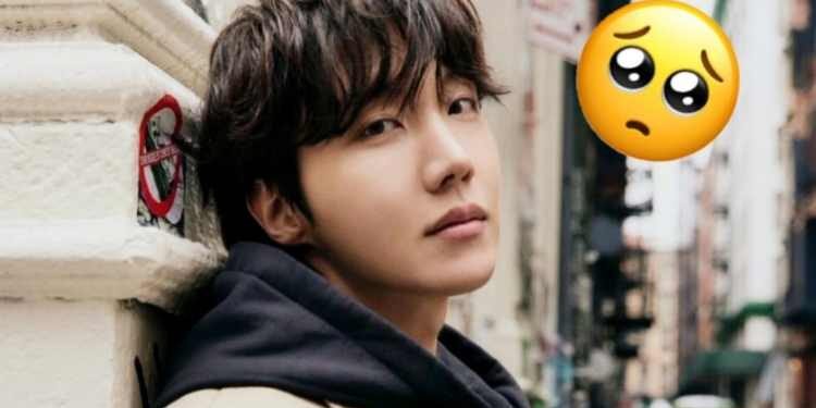 يقدم جيهوب هديته للارمي في الذكرى العاشرة