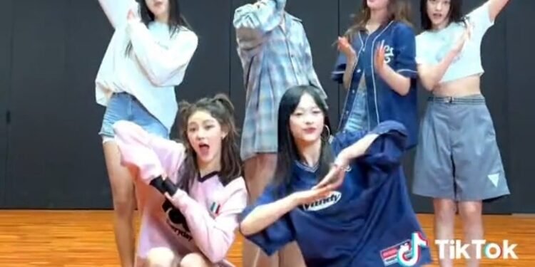 تايهيونغ و نيوجينز في تحدي هايب بوي