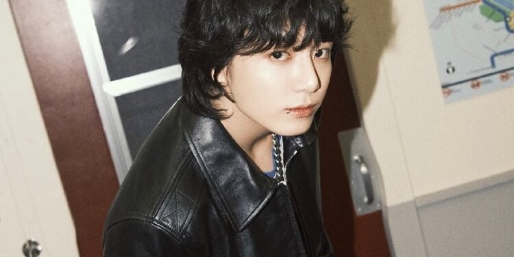 جونغكوك كشف حساب التيكتوك الخاص به عن طريق الخطأ