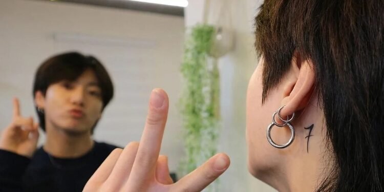 وشم الصداقة لاعضاء بتس : آراء الكوريين