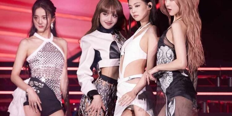 بلاكبينك لم تفز بالديسانغ أبدا : نقاش مستخدمي الإنترنت