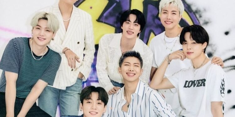بتس اقوى فرقة في الساحة الترفيهية الكورية على الرغم من توقفها