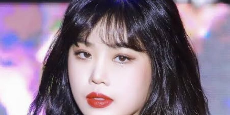 تستعد سيو سوجين لترسيمها كمغنية منفردة قريبا : آراء الكوريين