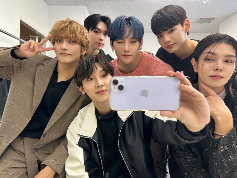 أيدول مبتدئ يبدو مثل تايهيونغ من BTS في صور ما قبل الترسيم