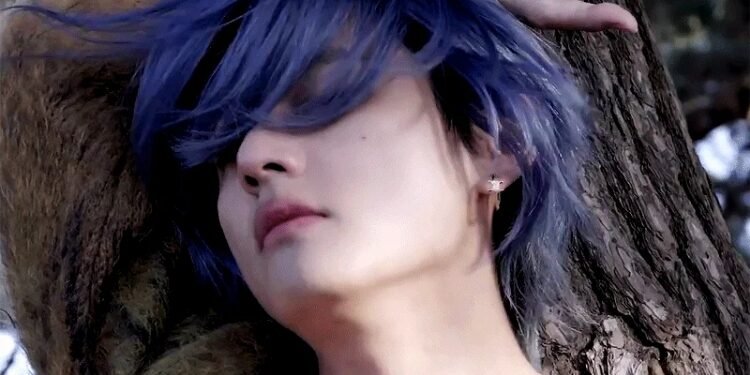 تايهيونغ التقط صورا و هو عارٍ في جزيرة غير مؤهلة و في منتصف الشتاء