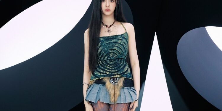 فاريتا Pharita : عضوة بيبي مونستر, الطول , العمر , الوزن , نمط الشخصية