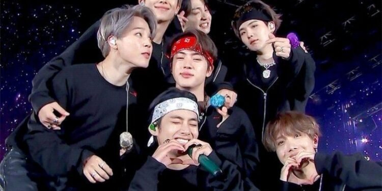 جولة BTS العام المقبل ( 2025 ) في سوق الأسهم : تحديثات + آراء الكوريين