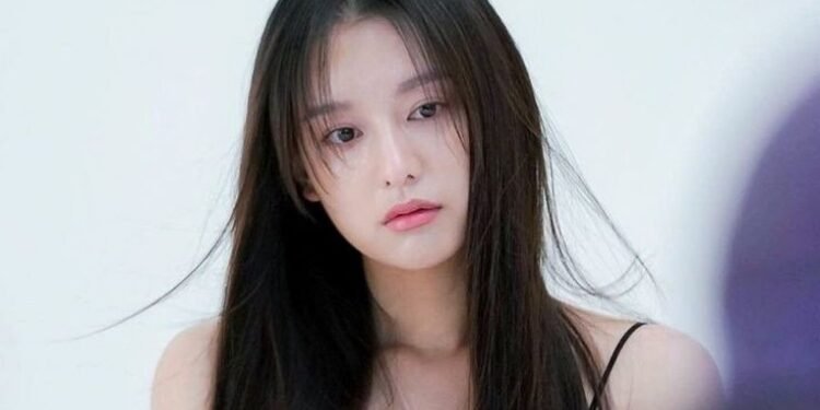 كيم جي وون تقرير : مسلسلات , افلام , الطول , العمر , الانستغرام