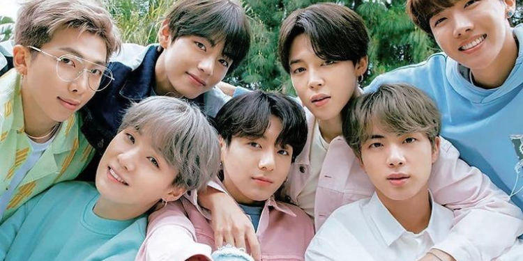 6 أغاني لفرقة بتس صُنعت حصريًا للارمي مع الترجمة