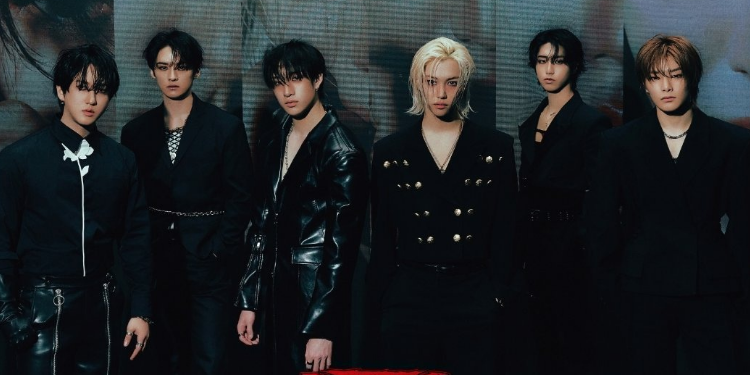 جددت فرقى ستراي كيدز عقدها مع وكالة جيوايبي للترفيه : آراء الكوريين