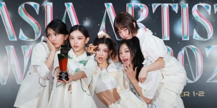 انتقاد حفل فنان آسيا لعام 2024 بسبب منح دايسانغ لـ نيوجينز دون استحقاق