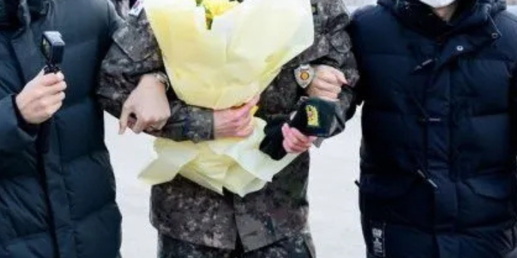 اختطاف آيدول شهير من الجيل الثالث بعد تسريحه من الخدمة العسكرية