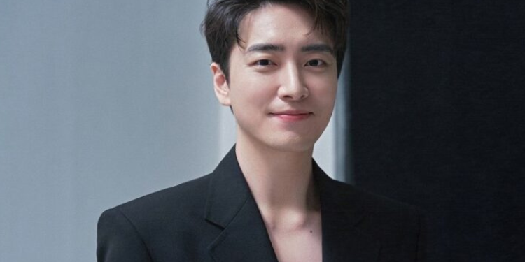 لي جون هيوك تقرير: مسلسلات معلومات عن العمر الطول والمزيد