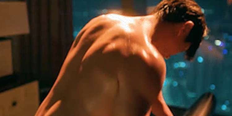 هل رأيتم هذا من جينيونغ؟ تحذير: محتوى حساس