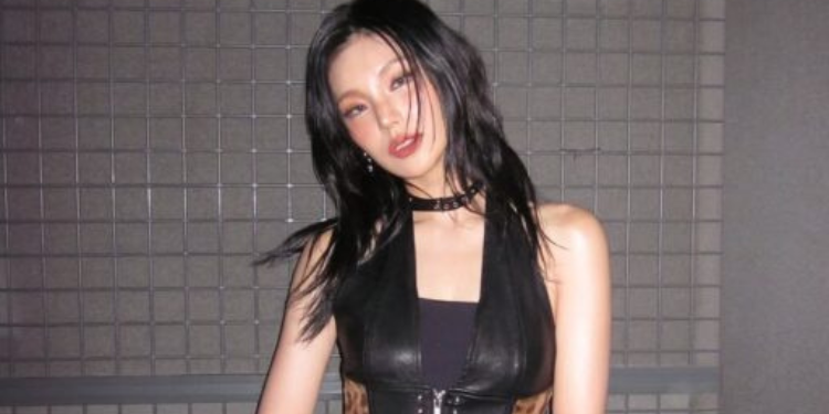 أول ظهور منفرد لـ ييجي من اتزي يتعرض لانتقادات لاذعة بسبب مزاعم السرقة الأدبية