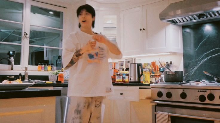 اختبار جونغكوك Bts: هل أنت نوع الماكني الذهبي لمثالي؟