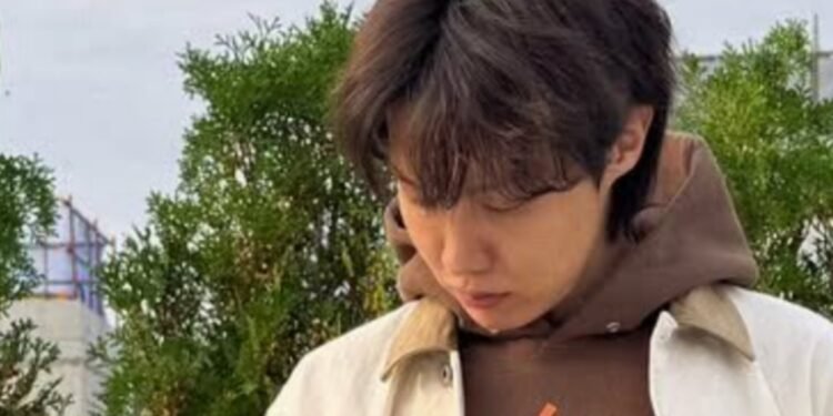 تحديثات جيهوب بعد جدل W KOREA تتعرض لانتقادات شديدة من KNETZ