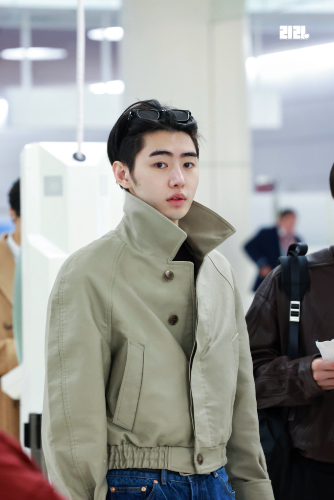 لماذا تغير مظهر سونغهون كثيرا؟ نقاش الكوريين