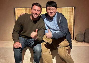 يتورط بانغ سيهيوك وسكوتر براون في فضيحة جديدة صادمة؟ آراء الستانز