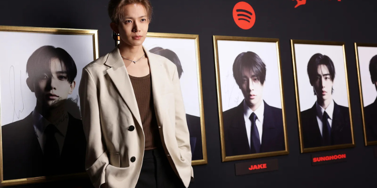 هيسونغ فرقة انهايبن يغادر لمتابعة مسيرته كفنان منفرد: آراء الكوريين